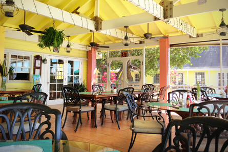 Green Turtle Club screen porch dining room.